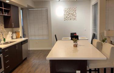 DTLA prime one bedroom steps away from Crypto - Photo 9