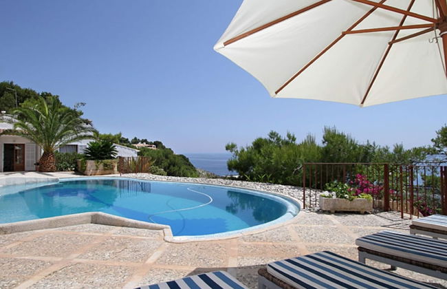 Fantastic Villa With Private Swimming Pool, Garage, Bbq, Patio, Wifi and the sea - Foto 20