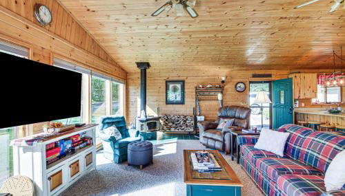 Lakefront Hackensack Cabin with Patio and Grill! - Foto 5