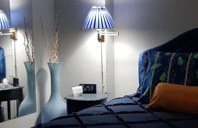 The New Star Motel with Studio-Kitchens: 1950s Extended-Stay Lodging and Retreat Center - Photo 15