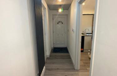 Luxxe House with Hot tub and Pool table - Photo 39