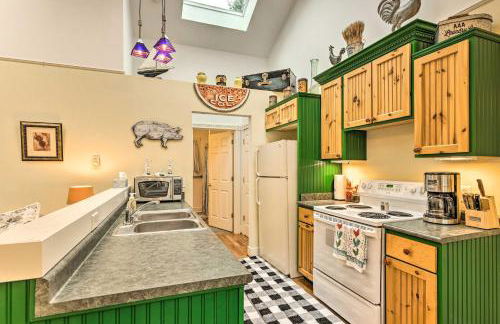 18 Mi to Crystal Mtn Couples Haven Near Lake - Photo 2