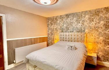 Full Home with Free Parking in Moss Bank, Crumpsall, Manchester - Foto 10