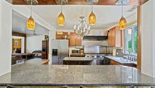 Fantastic Secluded Rental for a Large Group Getaway near East Branch, New York - Foto 3