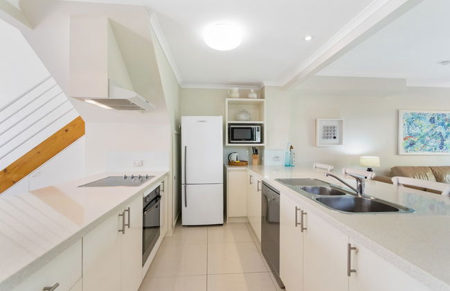 Noosa Entrance Waterfront Resort - Photo 72