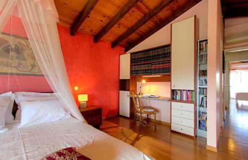 The Red Bougainvillea Apartments - Foto 24