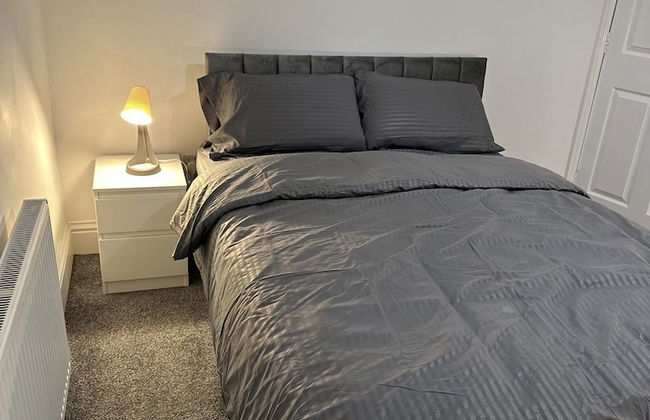 5-bed Apartment in Altrincham Near Airport - Photo 7