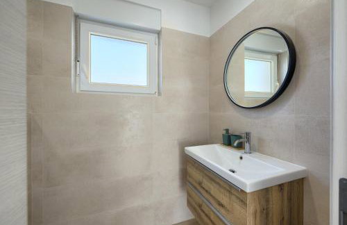 Brand new Villa Leny with heated pool - Foto 31