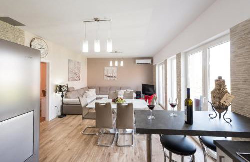 Amfora Apartment - Photo 10