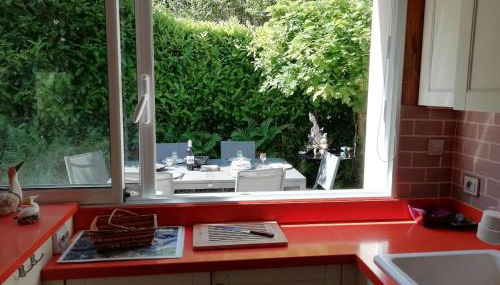 Havre de paix entre mer et forêt - Foto 3, Garden view