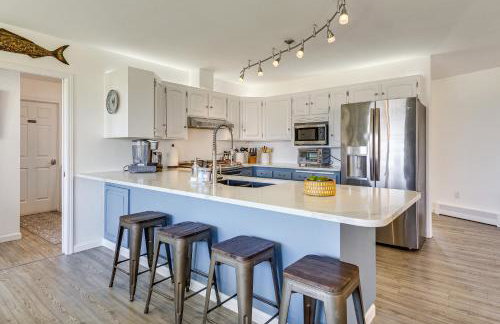 Anacortes Home with Views of Puget Sound - Photo 9