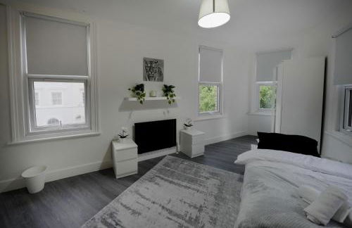 3BR Home Gem - sleeps 9 - Netflix - Near O2 & Greenwich Park - Foto 65