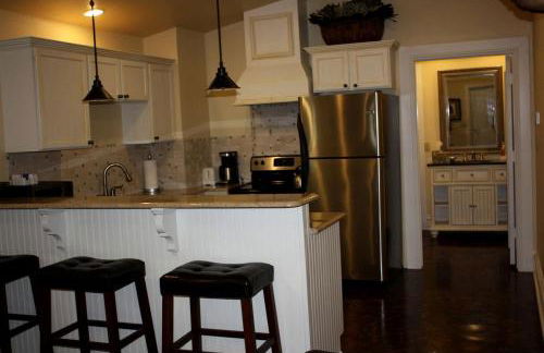 Peaceful Cottage on Farm in Idyllic Countryside near Fort Worth, Texas - Photo 5