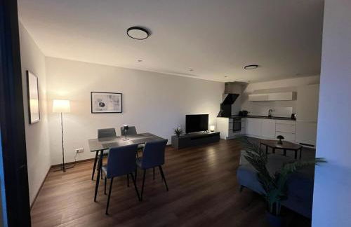 Jellys Apartment - 70qm - Balkon - Küche - Parken - 2x smart TV - King Size Bett - nur 5min zum Europa Park - Foto 20