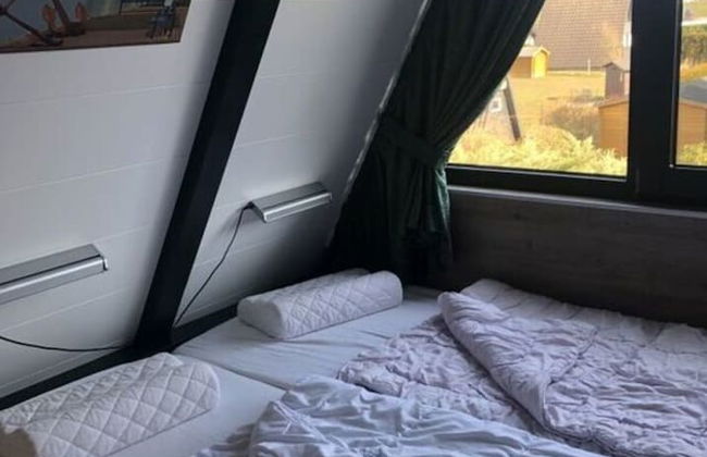 Roof-only House Modern Retreat - Photo 5