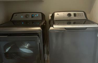 Cowtown 1 bedroom Downtown FTW - Photo 4