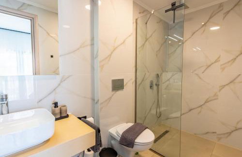 Selena Beach Front Loft with private heatable Pool - Foto 17