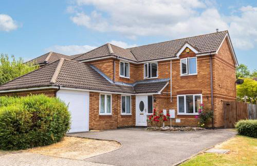 Cosy 5 bedroom house - Central By Valore Property Services - Photo 50