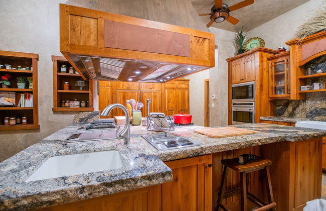 Cougar Ridge Resort, LLC - Photo 37