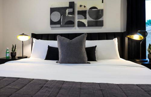 Skyline Luxury - Rooftop Deck- King Suites-Garage - Foto 40