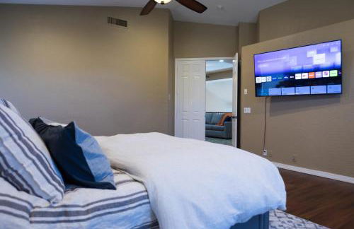 Desert Paradise Pool Spa Pickleball Putt Green - Foto 20