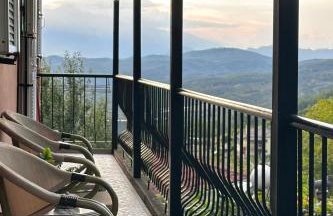 House by the Mountain - Photo 9