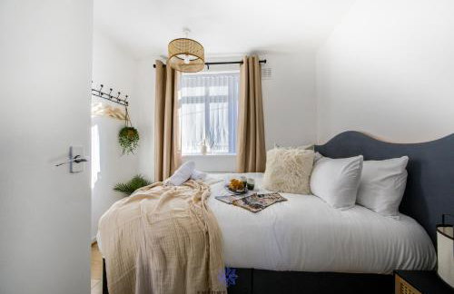 Coventry Spacious Luxury 3 Bed House, Private Parking, Sleeps 8, by EMPOWER HOMES - Foto 4