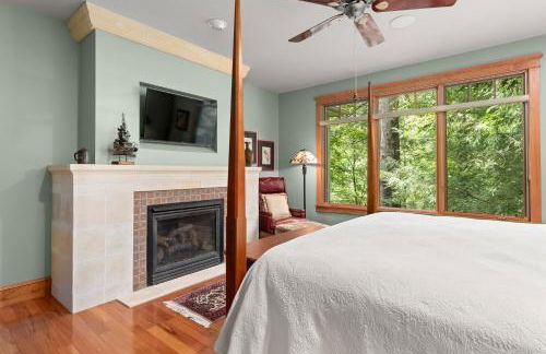 Falling Waters at Rumbling Bald - Foto 15