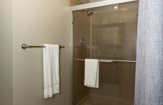 Lakefront Family Home Private Dock with Huge Views - Foto 28