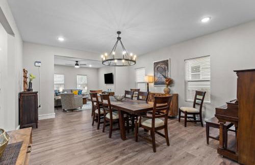 Uptown Elegant Escape | JZ Vacation Rentals - Foto 27