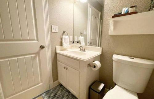 Private beach access -360 Water Views - Upscale home - Second Row - Foto 44