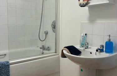 The perfect bolt hole - Photo 7