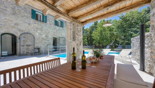 Stone Villa Galant with Pool - Happy Rentals - Foto 3