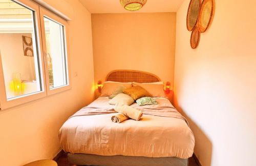 Maison Langevin 2-Bedroom House with Cozy Garden & Patio - Foto 10