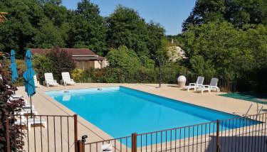 Village de Gîtes Le Châtenet - Foto 3