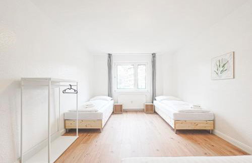 Tolstov Apartments - Monteurwohnung - 3 Schlafzimmer - Esszimmer - Küche - Waschmaschine - 25 Min zur Messe DUS - Foto 9