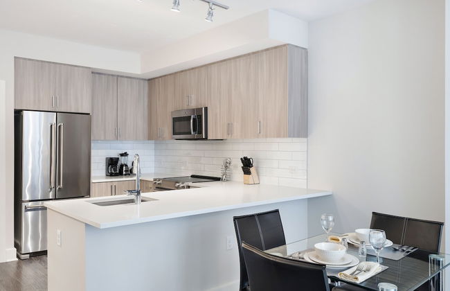 Global Luxury Suites at Bethesda Metro - Photo 20