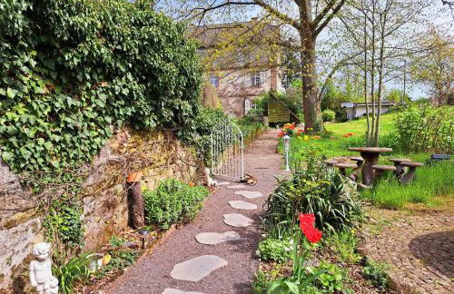 Schloss Hilbringen Gesindewohnungen - Foto 15