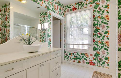 Waterfront Cambridge Gem with Hot Tub, Pool and Dock! - Foto 19