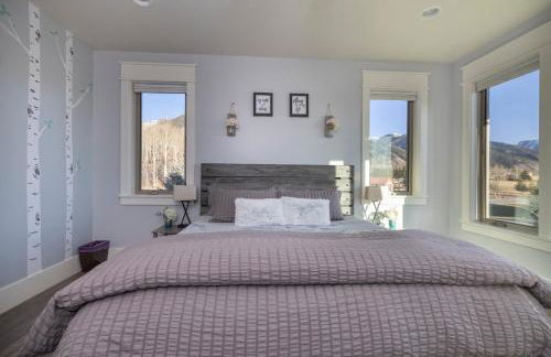 Sugar Loaf Haven by KABINO Huge Views Garage Fishing Snowmobile - Foto 17