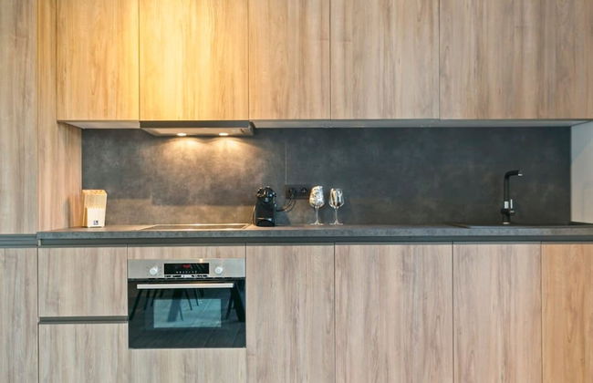 Spacious 3 Bedroom Apartment With Private Garage - Foto 37