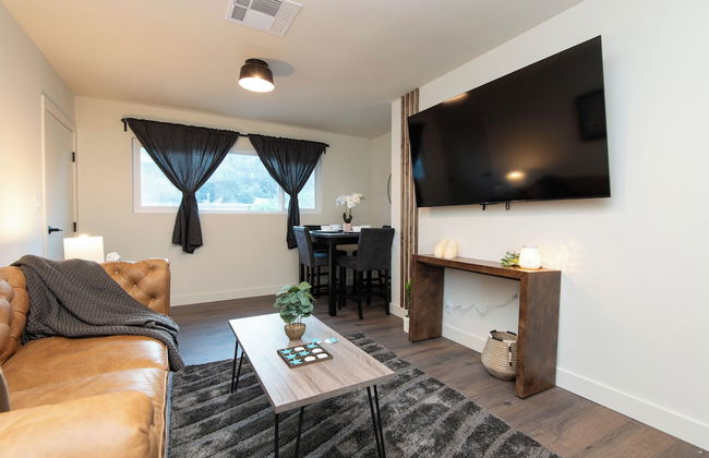 Wonderful 2-BR Apt Near Dodger - Photo 6