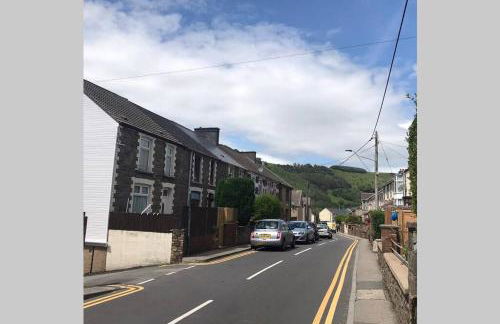 Tranquil Welsh Mountain Gem, Abertillery, Wales - Foto 59