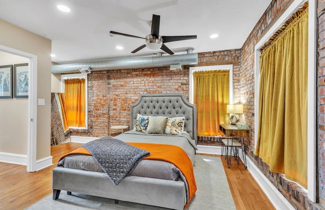 Brikctoria 1102 3 Bedroom Home - Photo 2