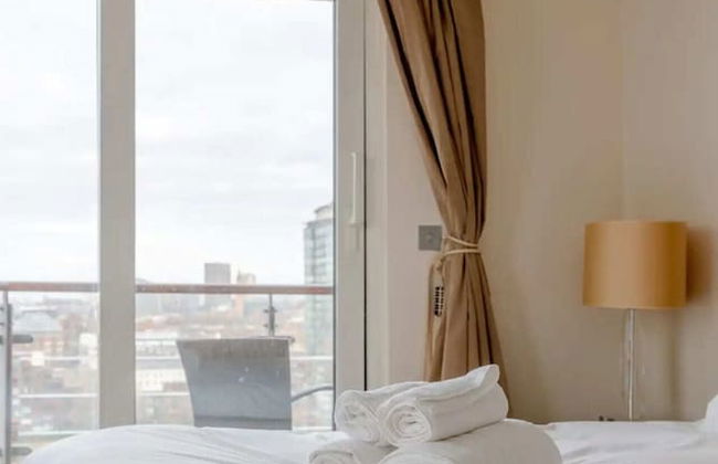 Gorgeous 3 Bedroom Flat in Vauxhall With City Views - Foto 8