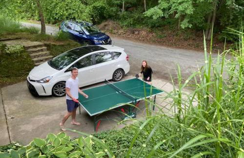 Mid Century Beauty with Huge Sunny Porch - Foto 26