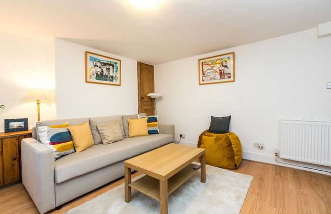 NEW Stylish 1 Bedroom Flat With Garden London - Foto 12