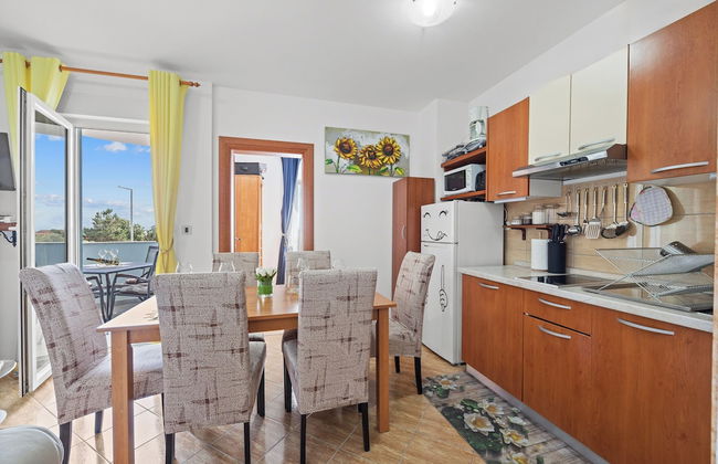 Mery's Sunny Pool Apartment - Foto 5