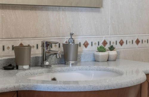 Confort junto a la Ría de Barakaldo - Foto 22