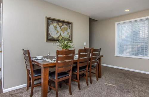 Union Meadows in Salt Lake with Private Hot Tub and Park - Foto 13